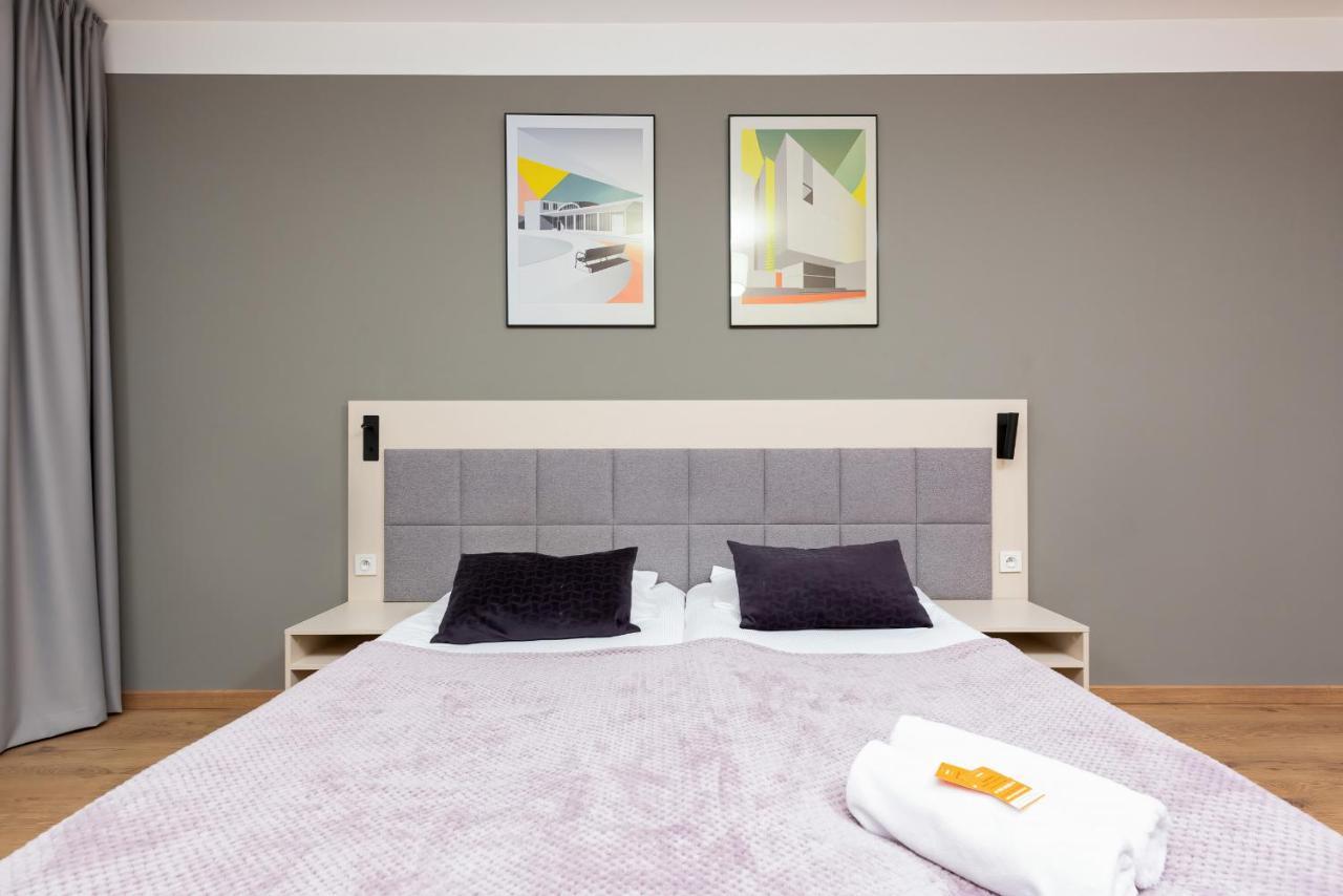 Wolska With Parking By Renters Butas Warsaw